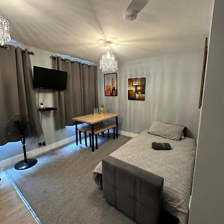Cosy 2 Bedrooms Apartment Londen Buitenkant foto
