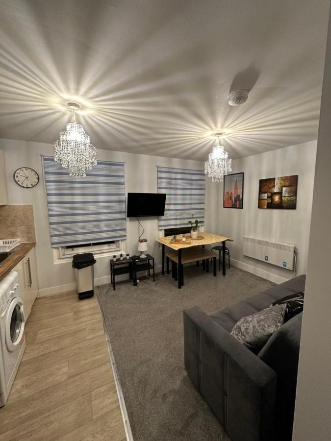 Cosy 2 Bedrooms Apartment Londen Buitenkant foto