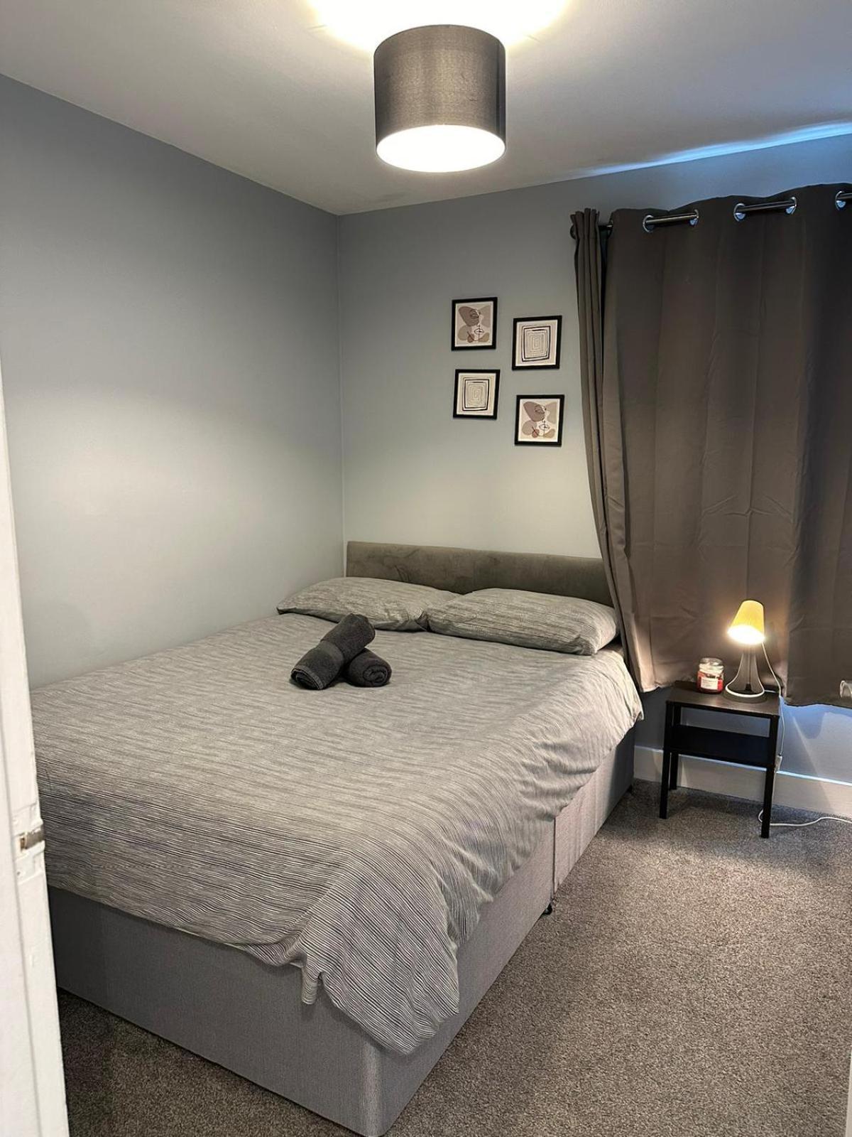 Cosy 2 Bedrooms Apartment Londen Buitenkant foto